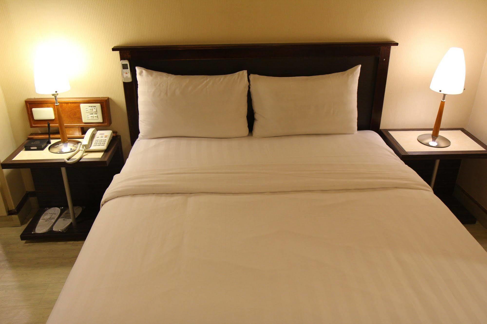 Goodness Hotel Kaohsiung Dış mekan fotoğraf