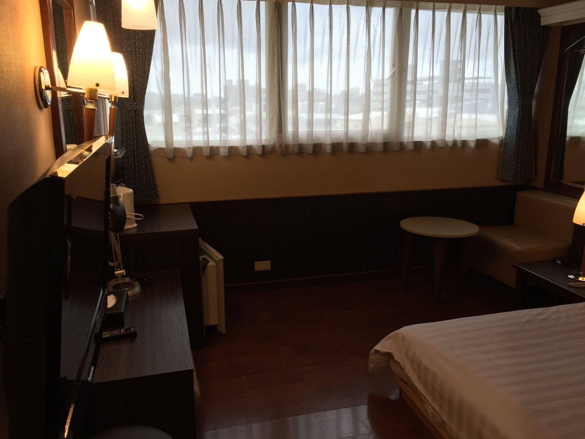 Goodness Hotel Kaohsiung Dış mekan fotoğraf