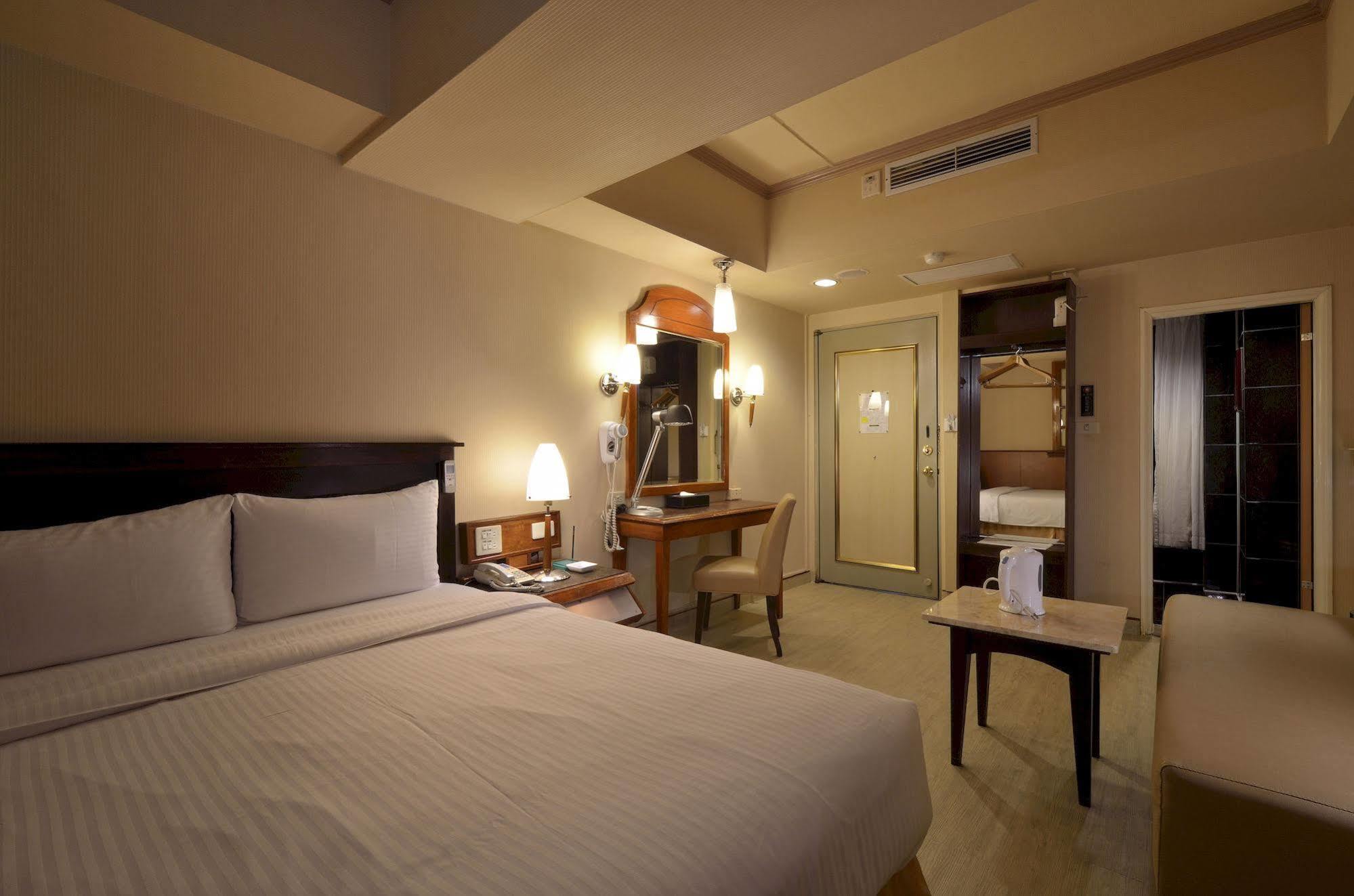 Goodness Hotel Kaohsiung Dış mekan fotoğraf